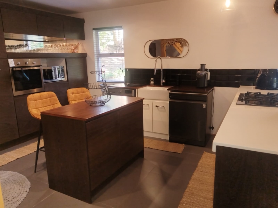 To Let 3 Bedroom Property for Rent in Hout Bay Western Cape